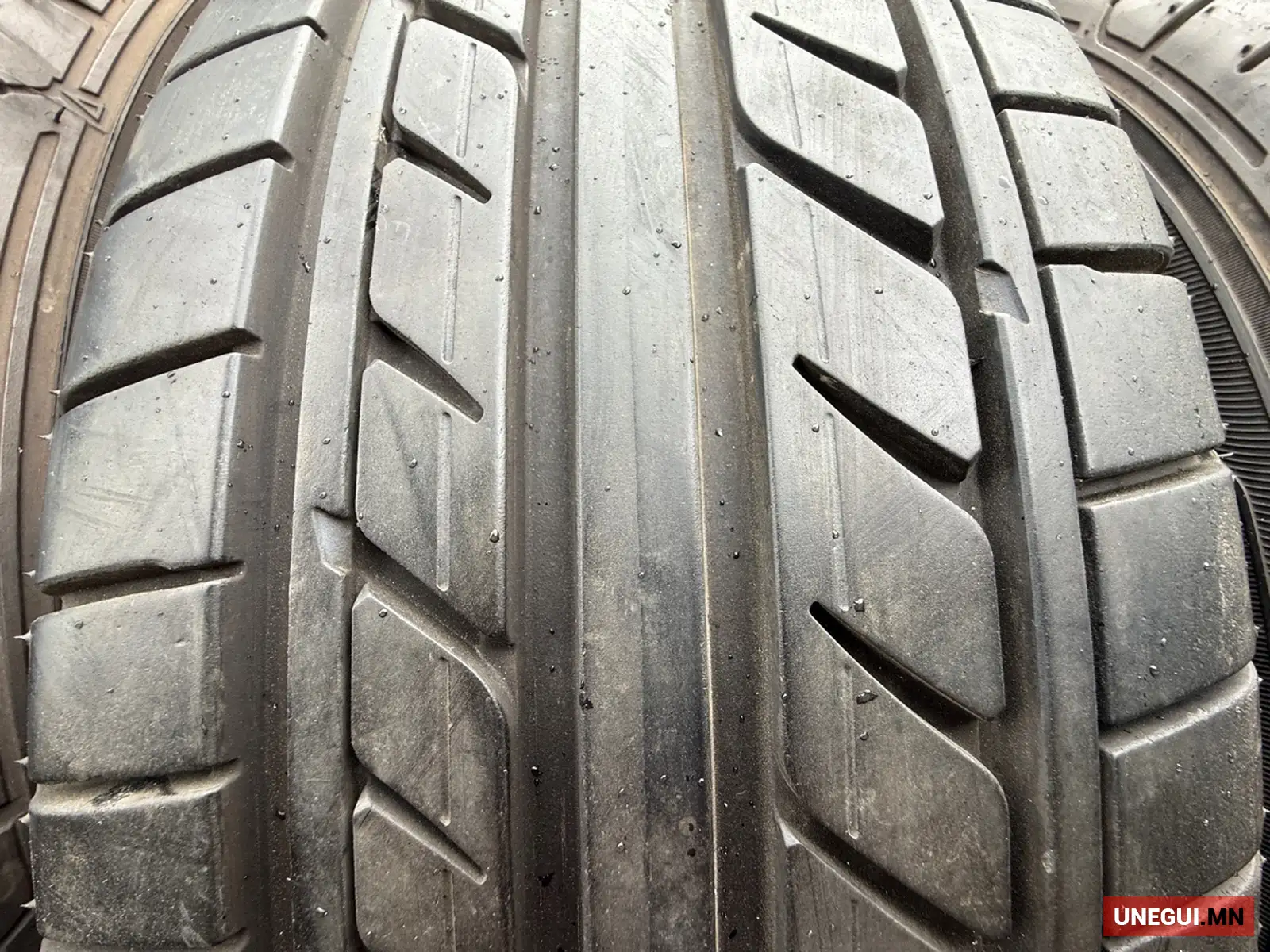 Зуны дугуй 225/55R17 (Япон) 1