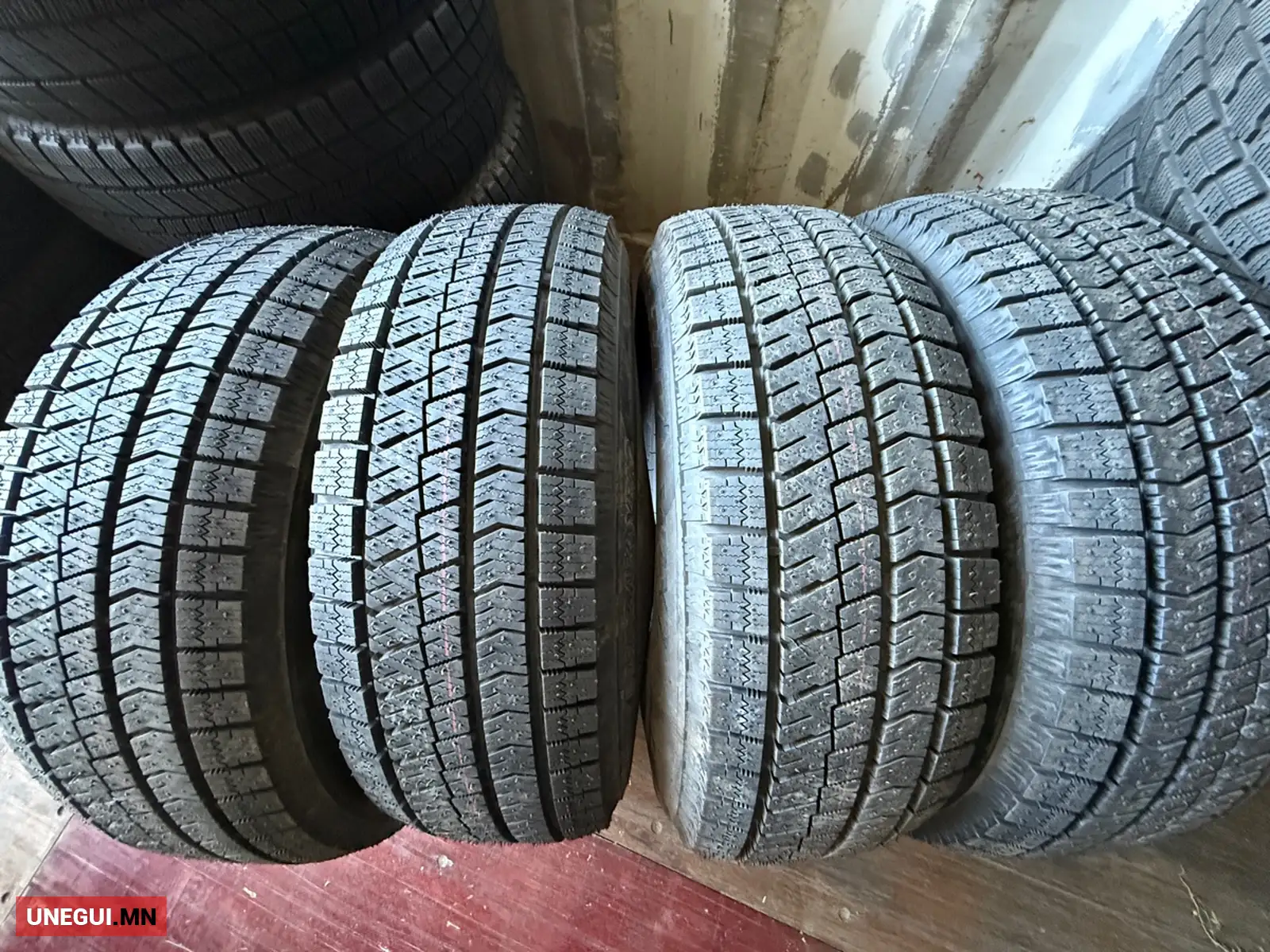 [UNEGUI-10673091] Өвлийн дугуй 215/65R16 Bridgestone шинэ (4 ш)